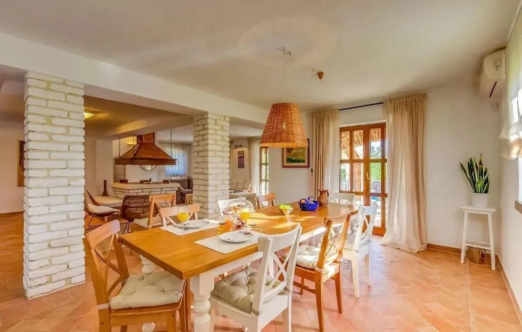 višnjan-rustikalna vila na prodaji sa bazenom (prodaja) - slika 5