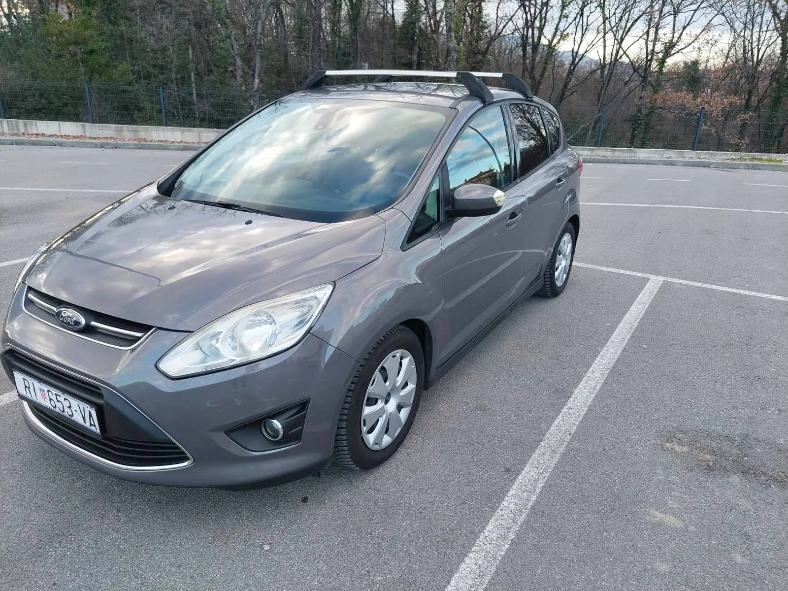 ford c-max 1.0 ecoboost - slika 5
