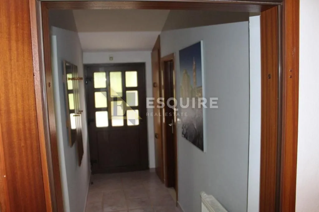 ljubač - samostojeća kuća s velikom okućnicom 1. red do mora - 702m2 - slika 18