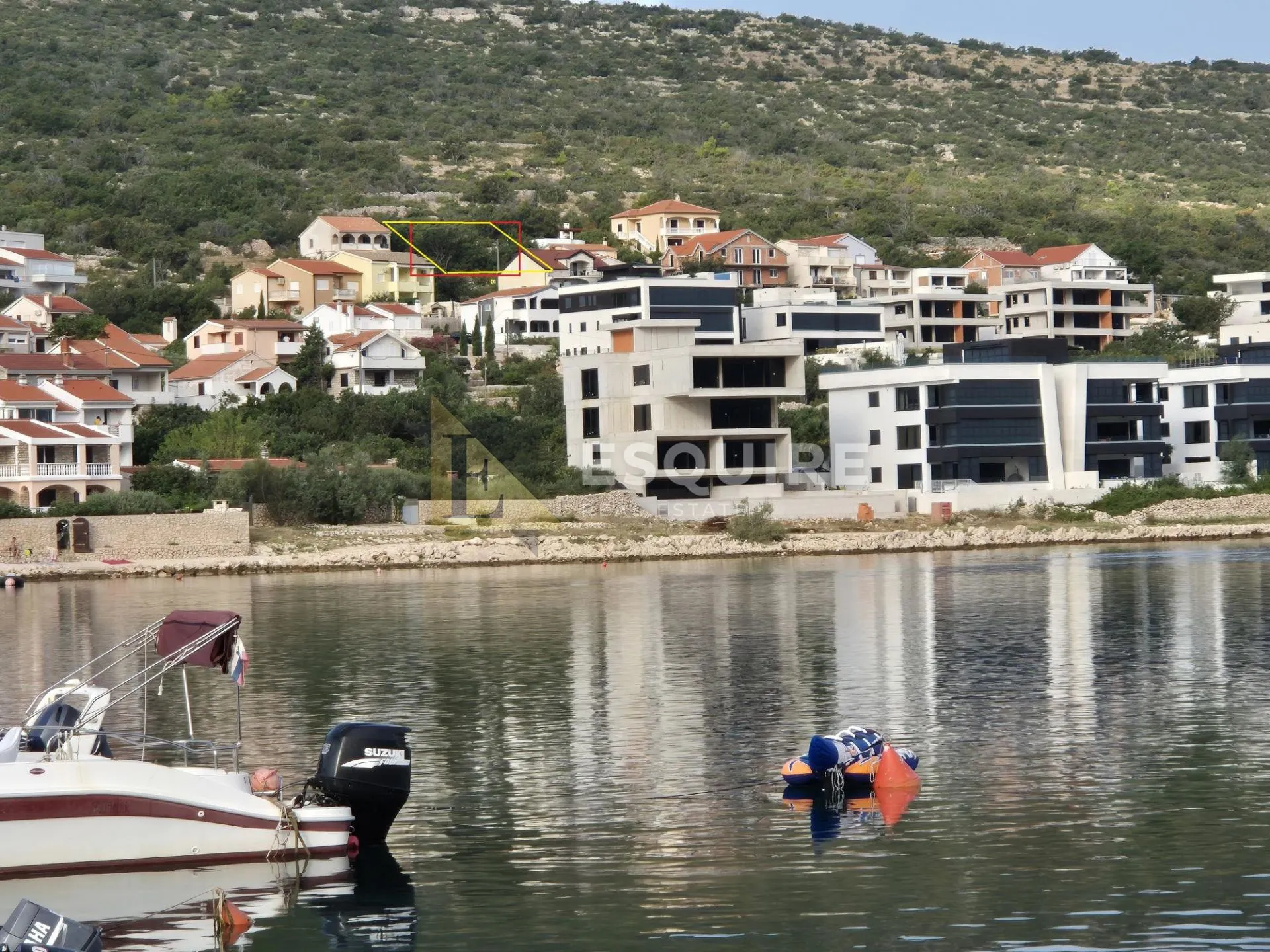 VINJERAC - Zemljište s građevinskom dozvolom i plaćenim doprinosima - 390m2 - Vinjerac, Posedarje