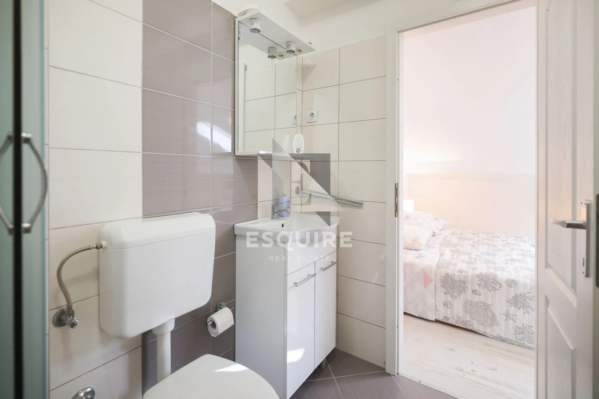 zaton - nin dvoetažni namješten apartman 135,37 m² - 250 m od mora! - slika 37