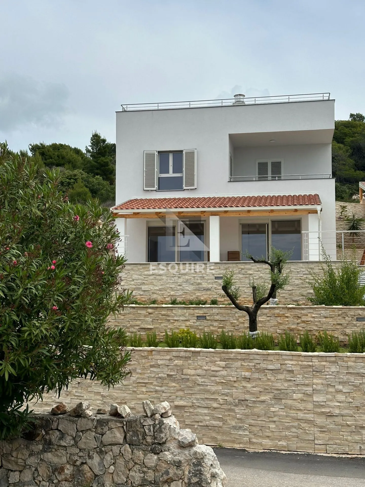 rogoznica - novoizgrađena villa s bazenom i predivni pogledom - slika 3