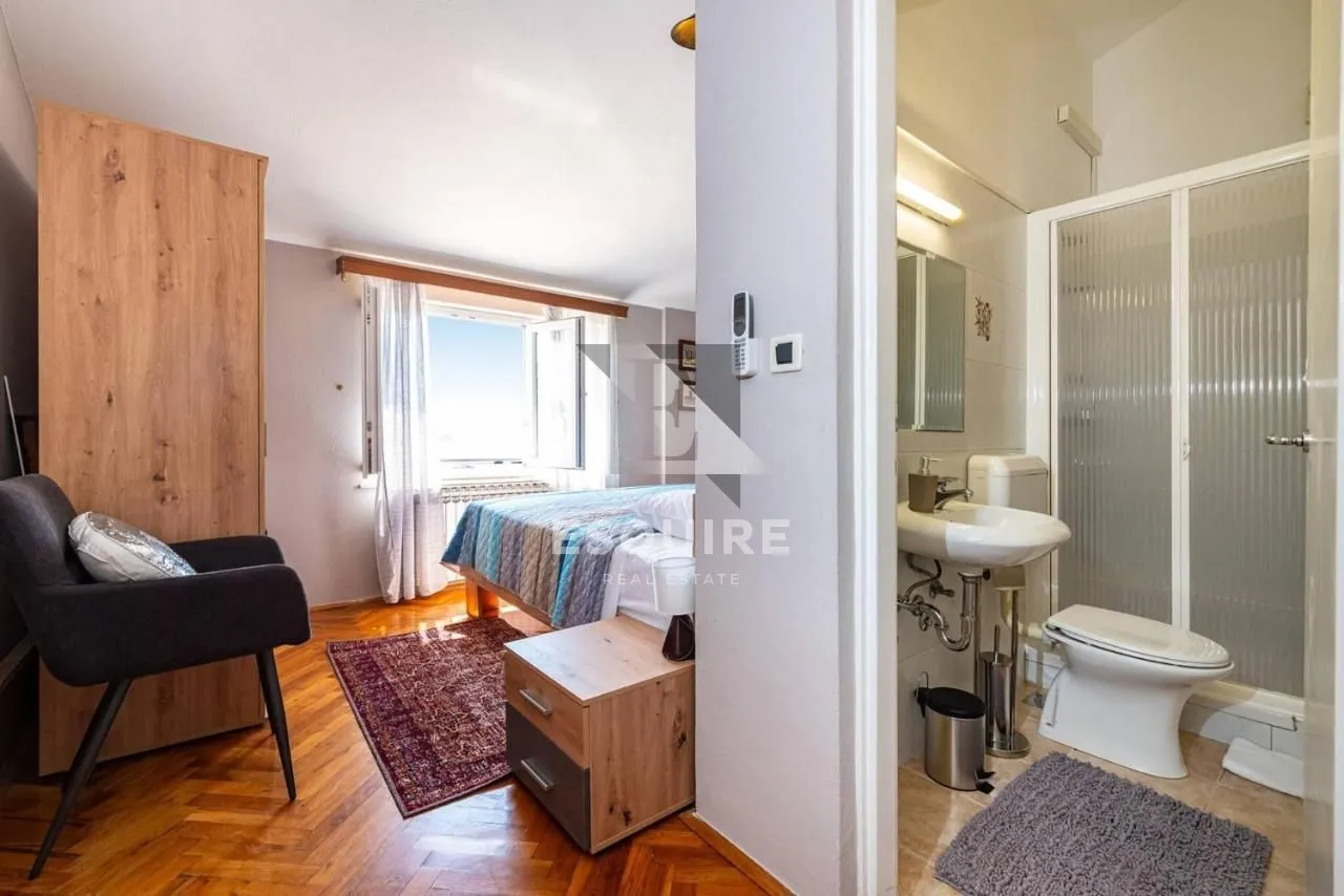 zadar - kuća sa bazenom i pogledom na terenu od 1200m2 - slika 31
