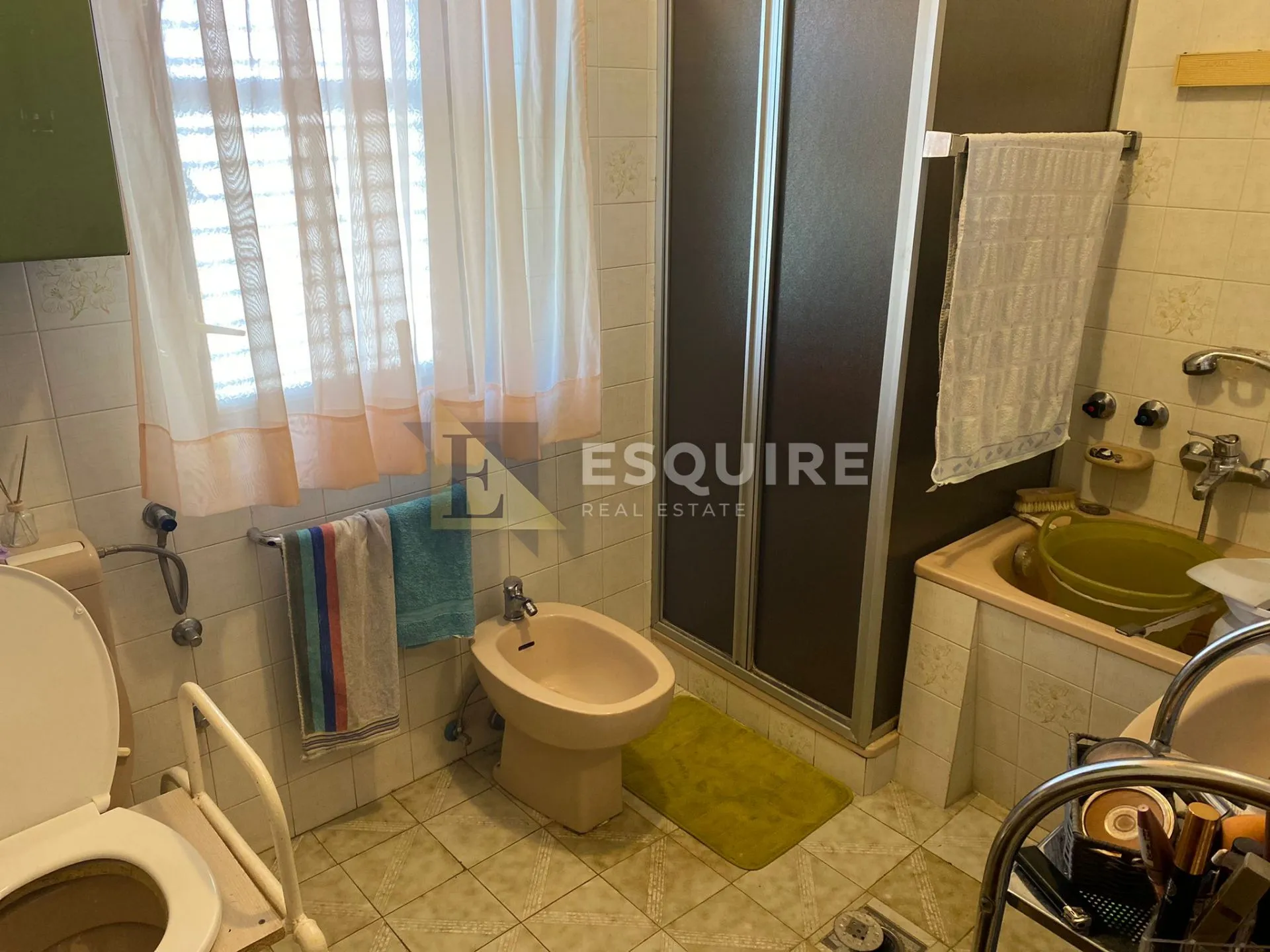 brač - sutivan - kuća sa dvije stambene jedinice i bazenom - 425m2 - slika 23