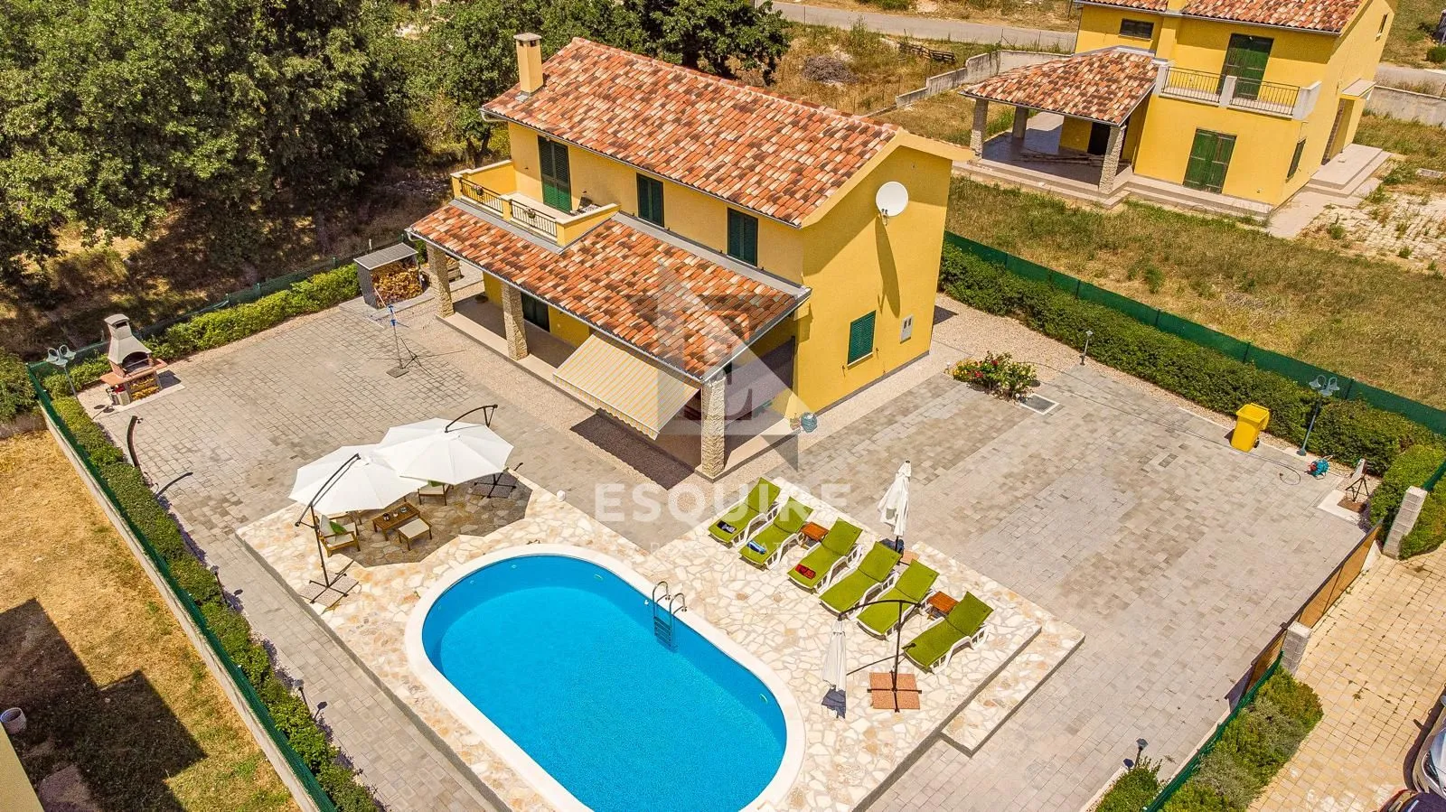 RADOVIN - Četverosobna vila katnica s bazenom - 170m2 - Radovin, Ražanac