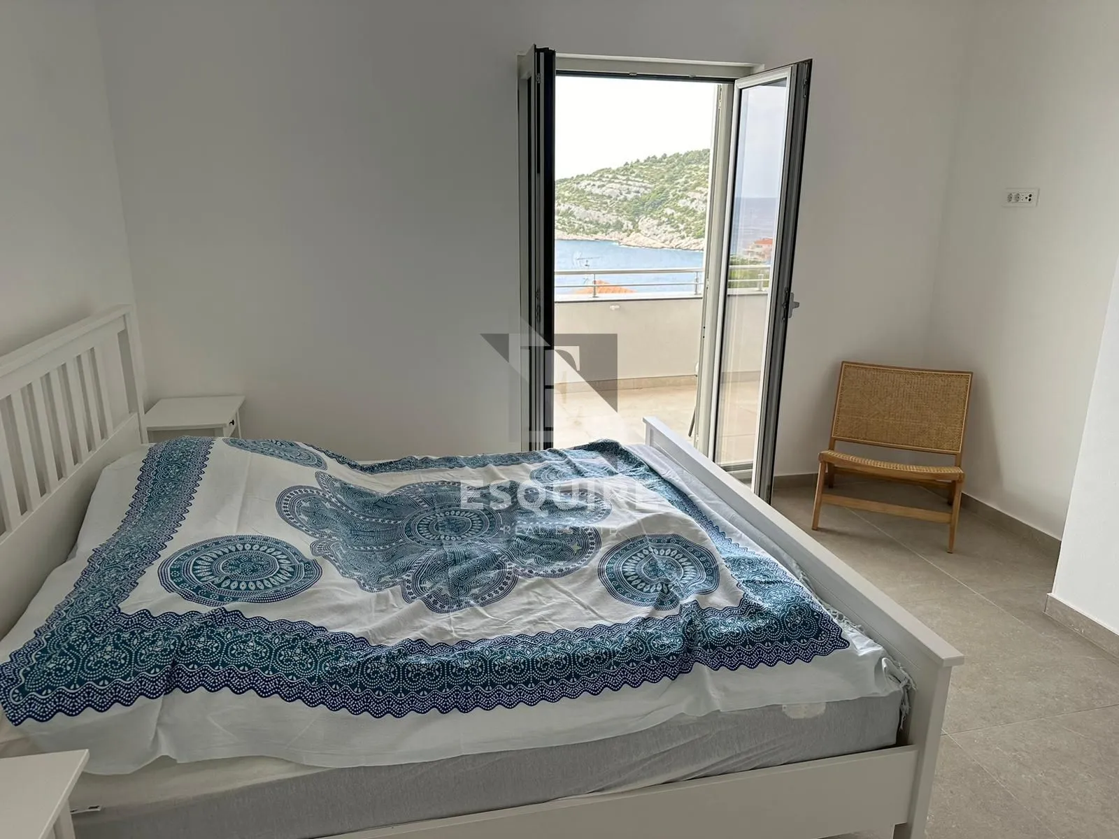 rogoznica - novoizgrađena villa s bazenom i predivni pogledom - slika 21