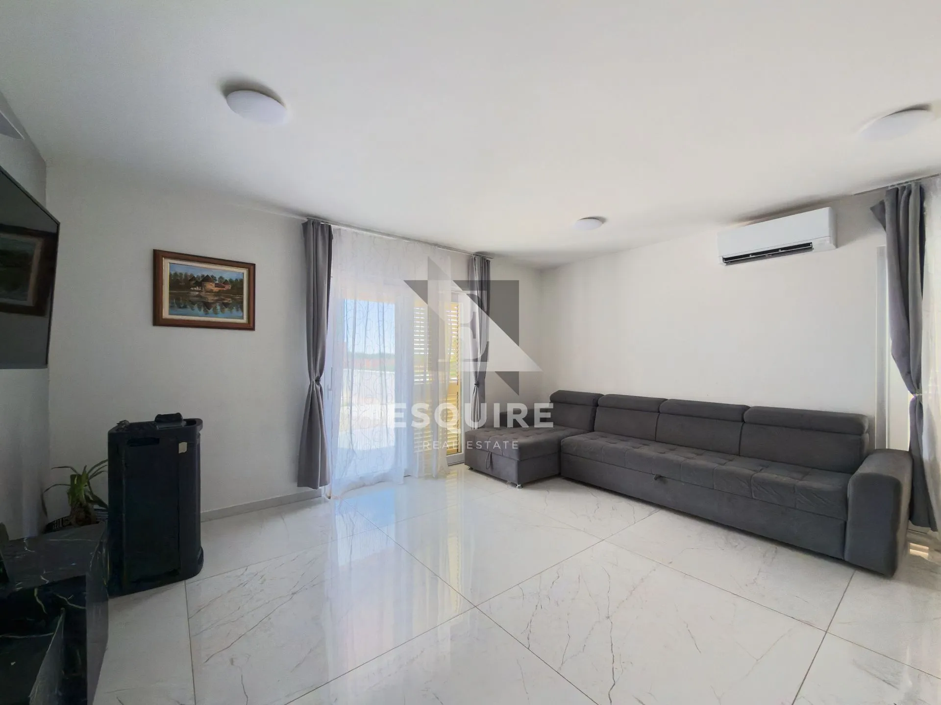 murvica - trosobna prizemnica s velikom okućnicom i bazenom - 235m2 - slika 4
