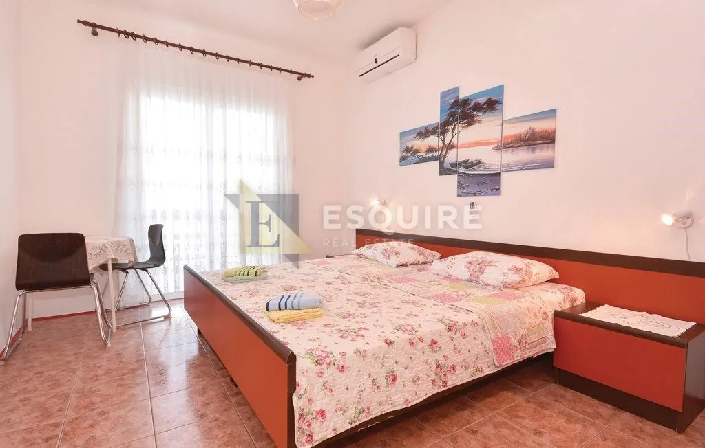 čiovo - slatine villa u prvom redu do mora - slika 11