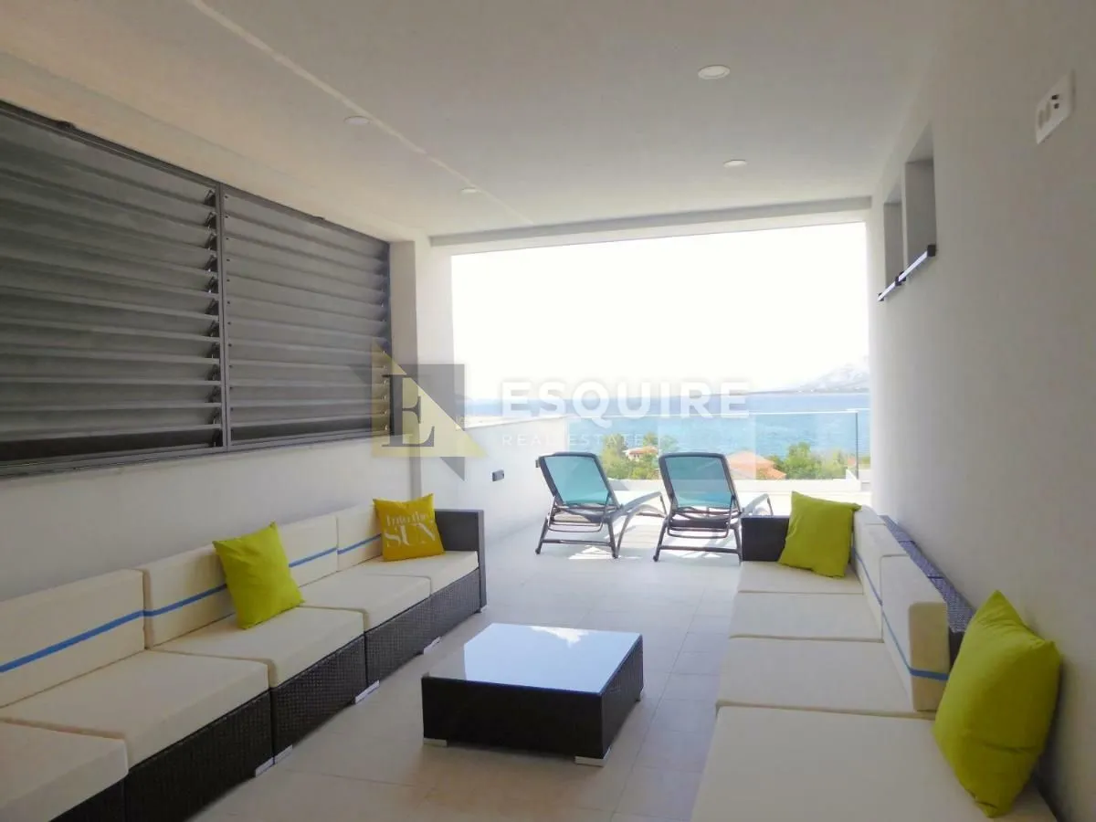 rovanjska - vila katnica s bazenom i velikim vrtom u blizini mora - 270m2 - slika 49