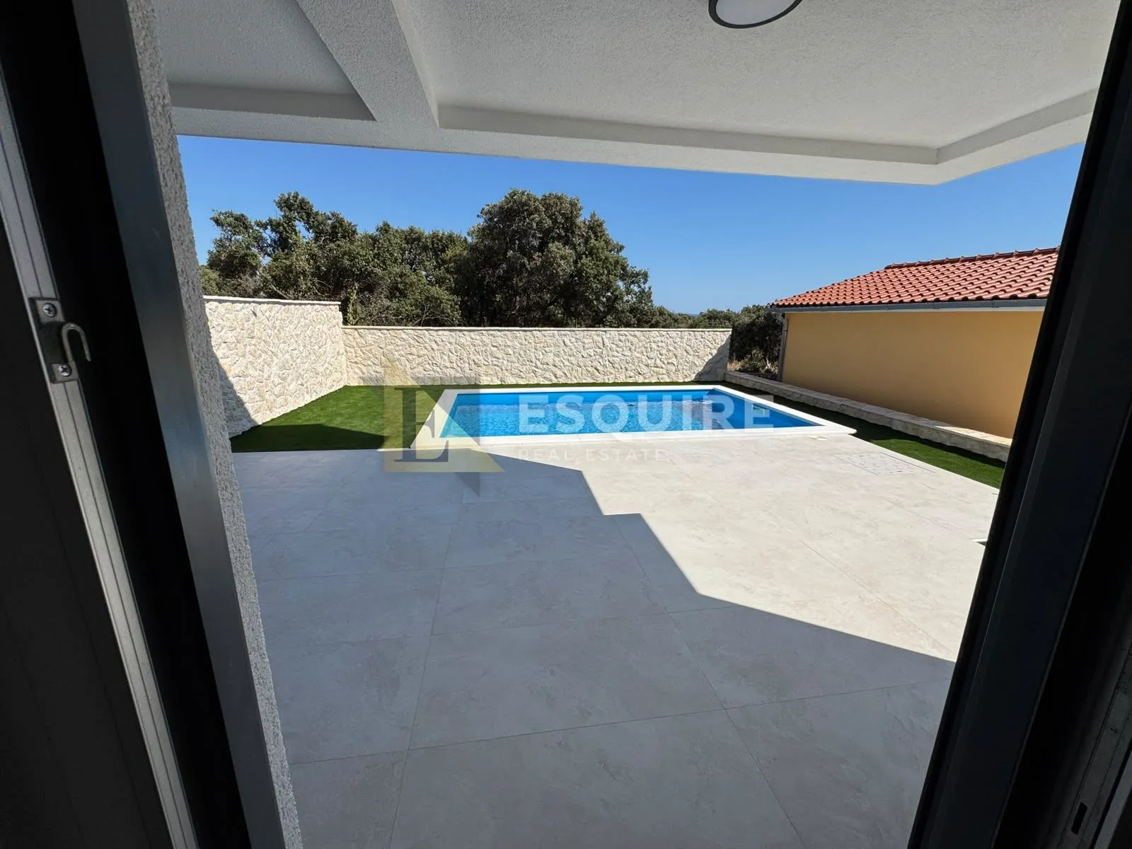 pag - mandre trosoban apartman s bazenom - 110m2 - slika 6
