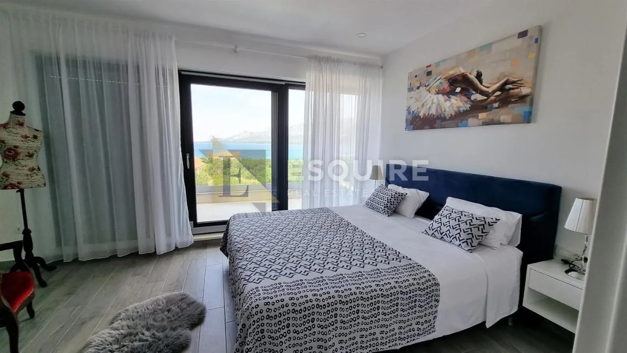 rovanjska - vila katnica s bazenom i velikim vrtom u blizini mora - 270m2 - slika 18