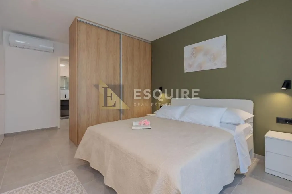 vrsi - moderna vila od 170 m2 s bazenom!! - slika 16