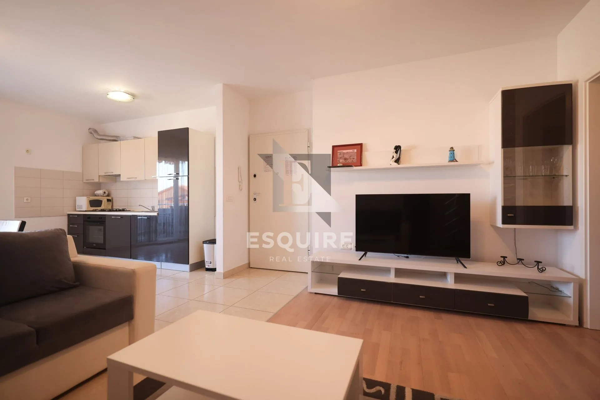 zaton - nin dvoetažni namješten apartman 135,37 m² - 250 m od mora! - slika 6