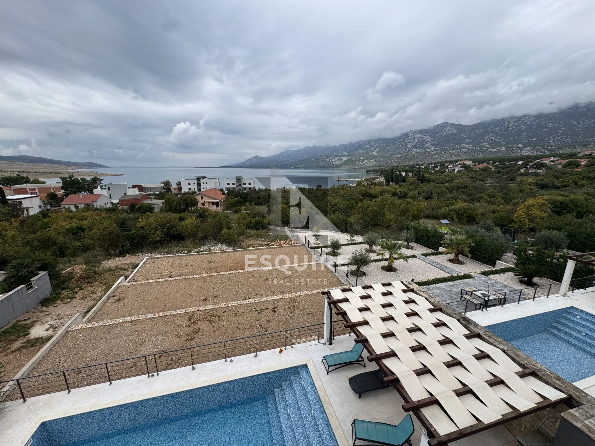 rovanjska - vila katnica s bazenom i velikim vrtom u blizini mora - 270m2 - slika 48