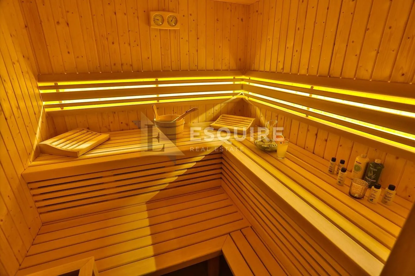 luksuzna vila s bazenom, okolica splita - slika 46