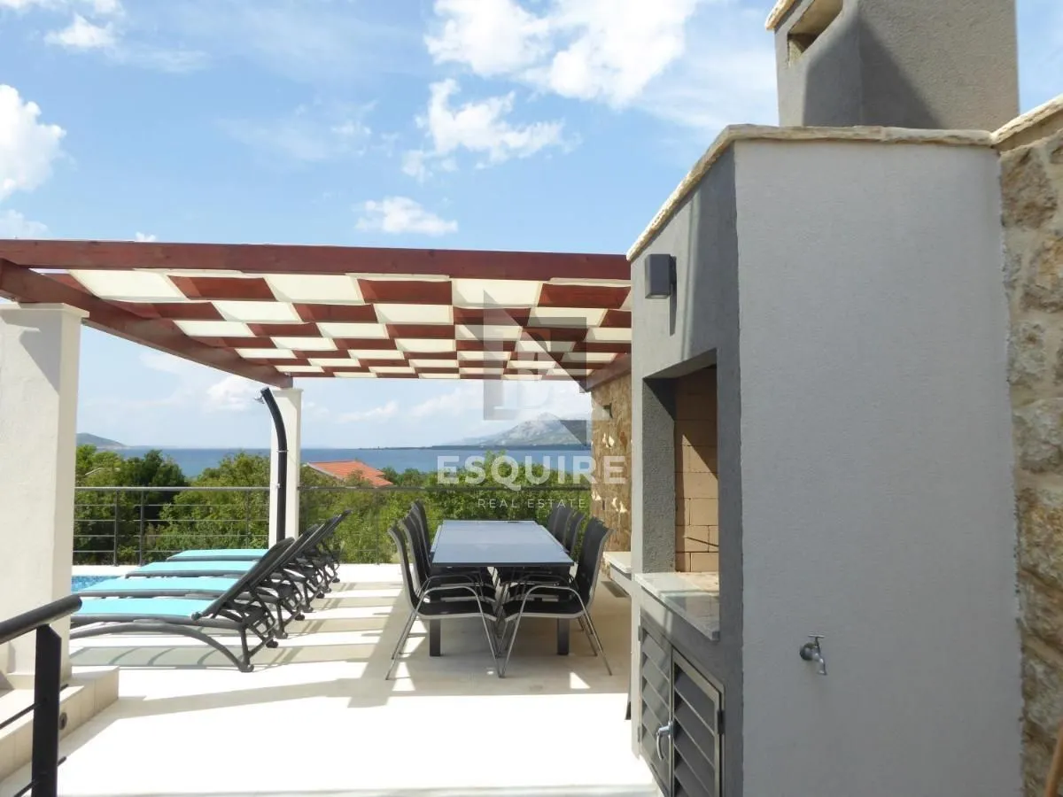 rovanjska - vila katnica s bazenom i velikim vrtom u blizini mora - 270m2 - slika 27