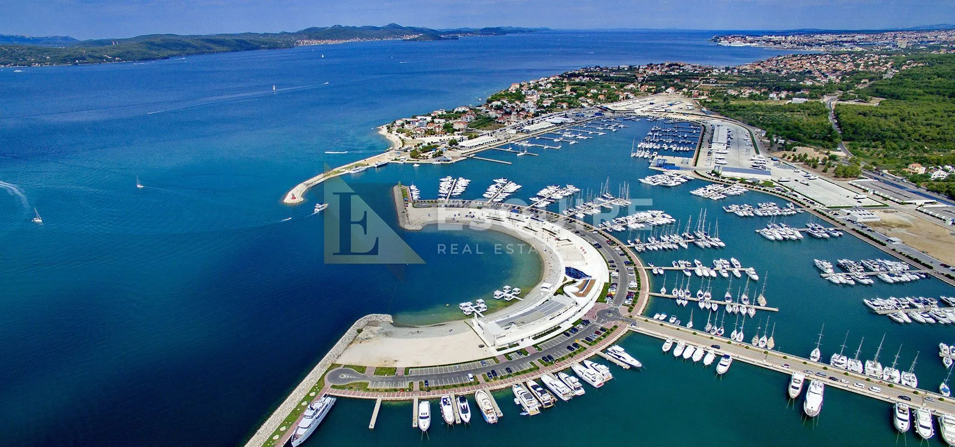 BIBINJE - Građevinsko zemljište 500m od mora - 852m2!