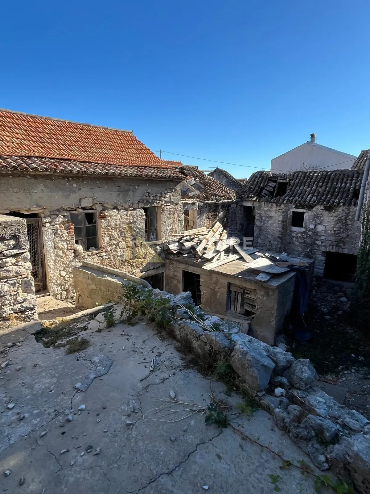 pašman - tkon - stara kamena kuća 80m od mora - 137m2 - slika 2