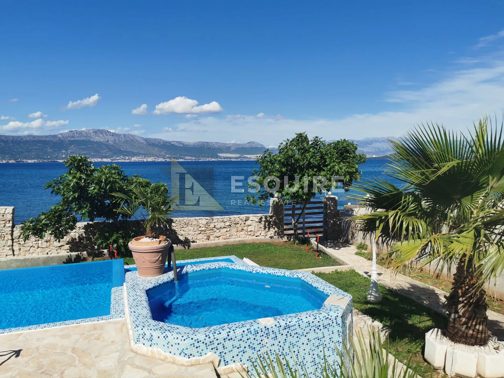 ČIOVO - SLATINE Villa u prvom redu do mora - Slatine, Split