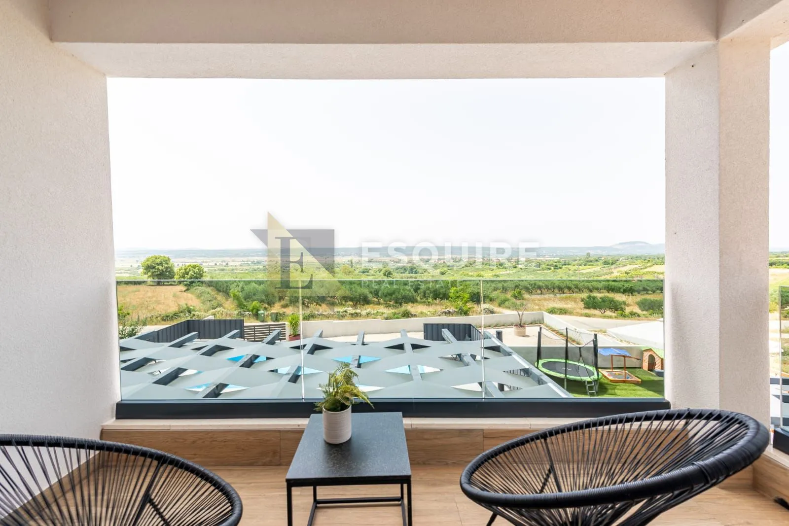 tinj - luksuzna villa s velikom okucnicom - slika 22
