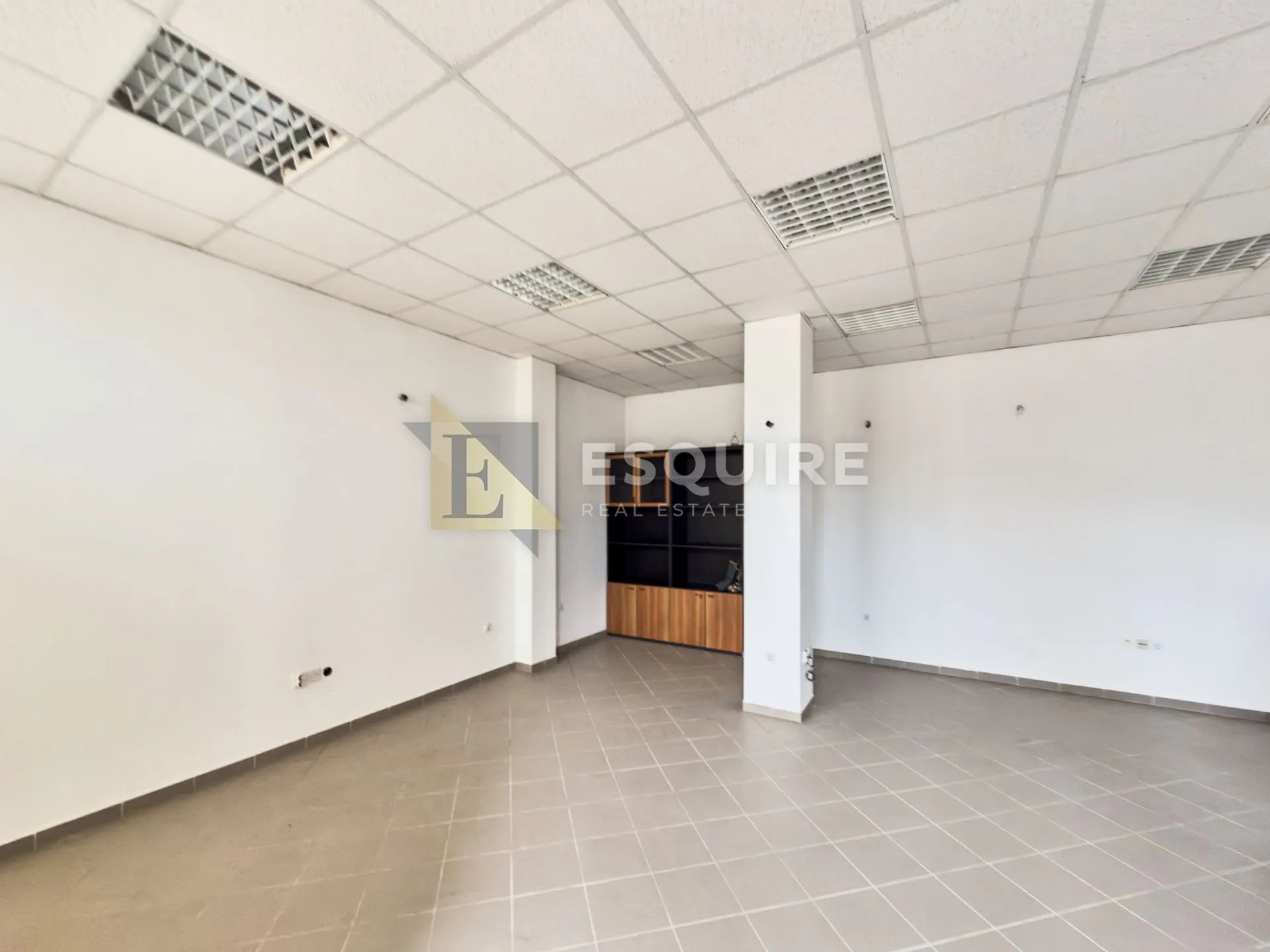 BILI BRIG - Poslovni prostor 48m2 - Zadar