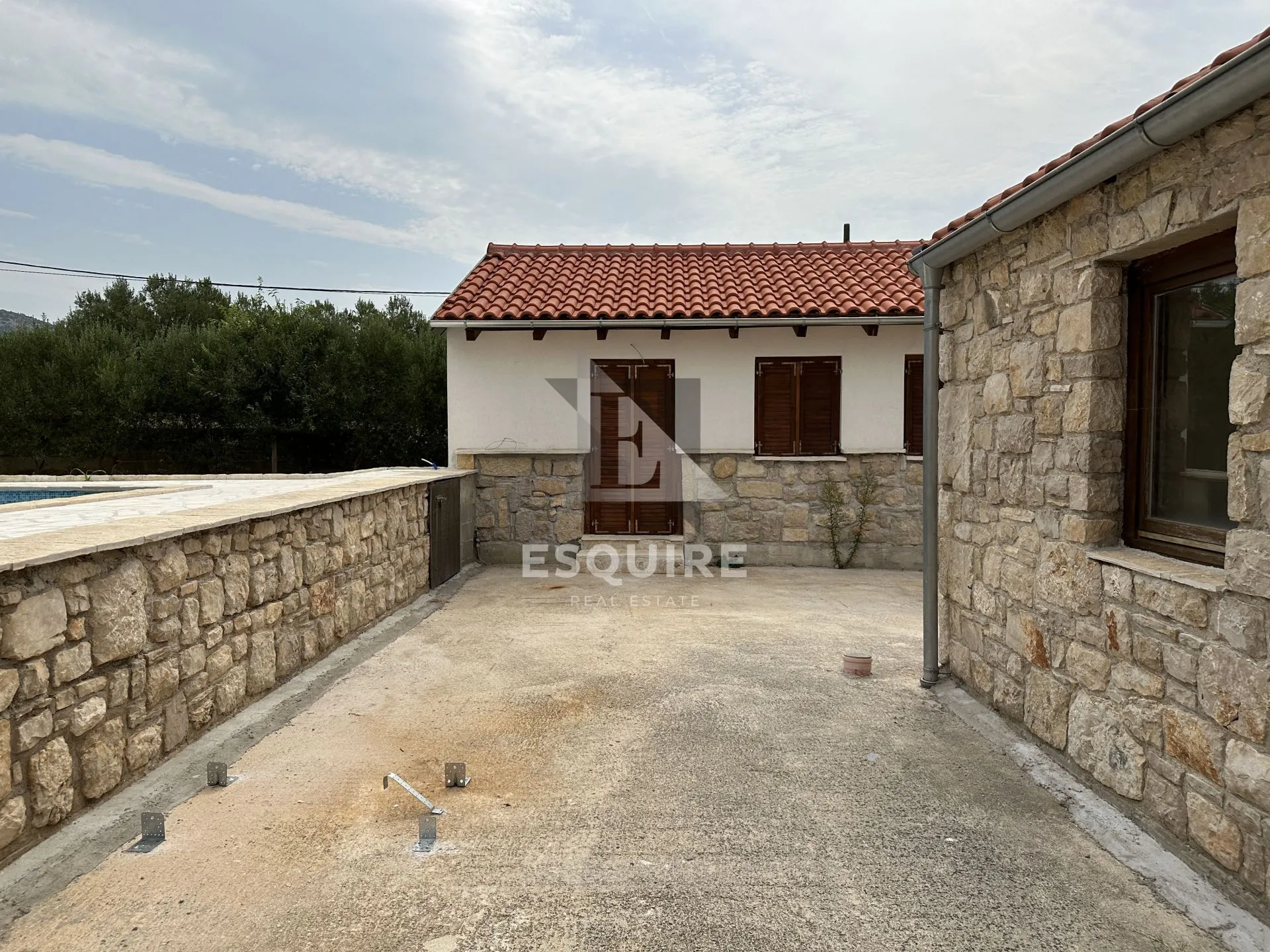 donja jagodnja - apartmanska kuća s bazenom - 540m2 - slika 35
