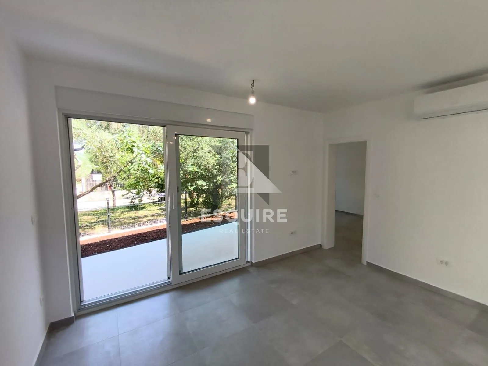 sukošan - trosoban stan u prizemlju s2 samo 60m od mora - 91m2 - slika 27