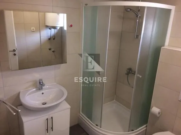 privlaka – namješten apartman u prizemlju s velikim vrtom, 90 m od mora!! - slika 11