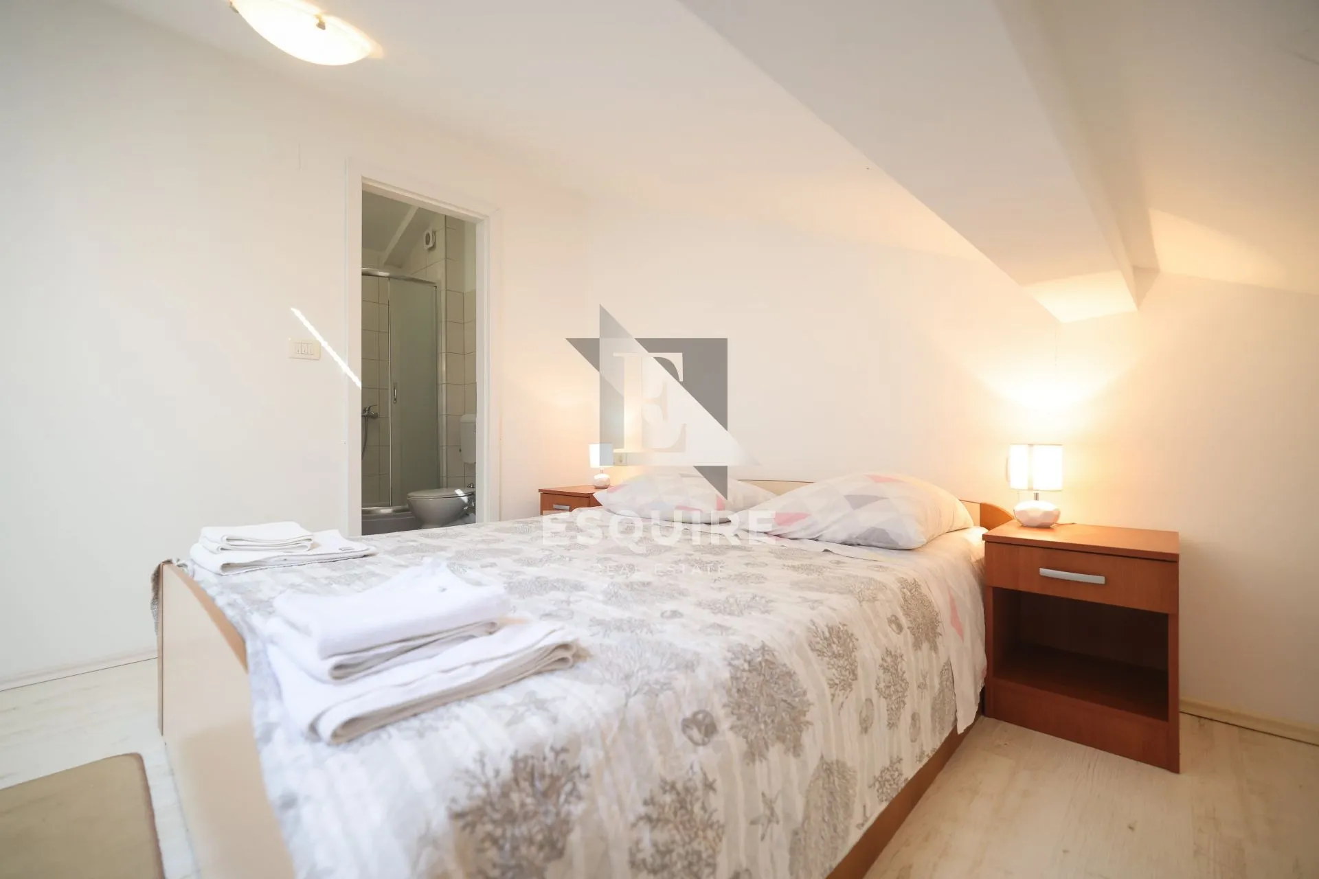 zaton - nin dvoetažni namješten apartman 135,37 m² - 250 m od mora! - slika 39