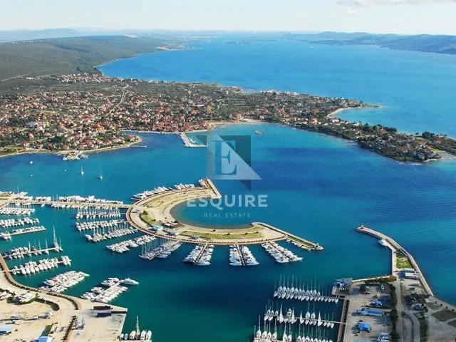 sukošan - građevinsko zemljište 50m od mora - 888m2 - slika 2