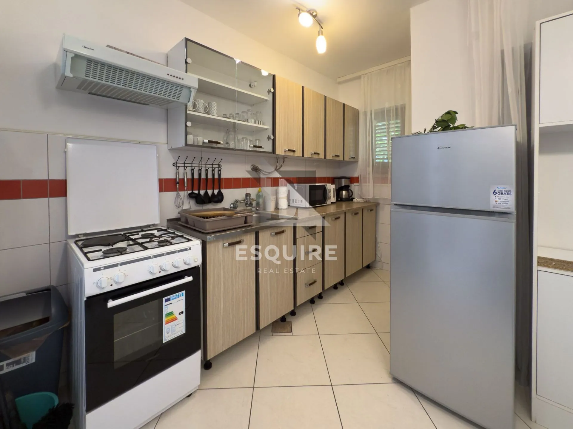 vrsi - samostojeća katnica sa dvije stambene jedinice - 250m2 - slika 18