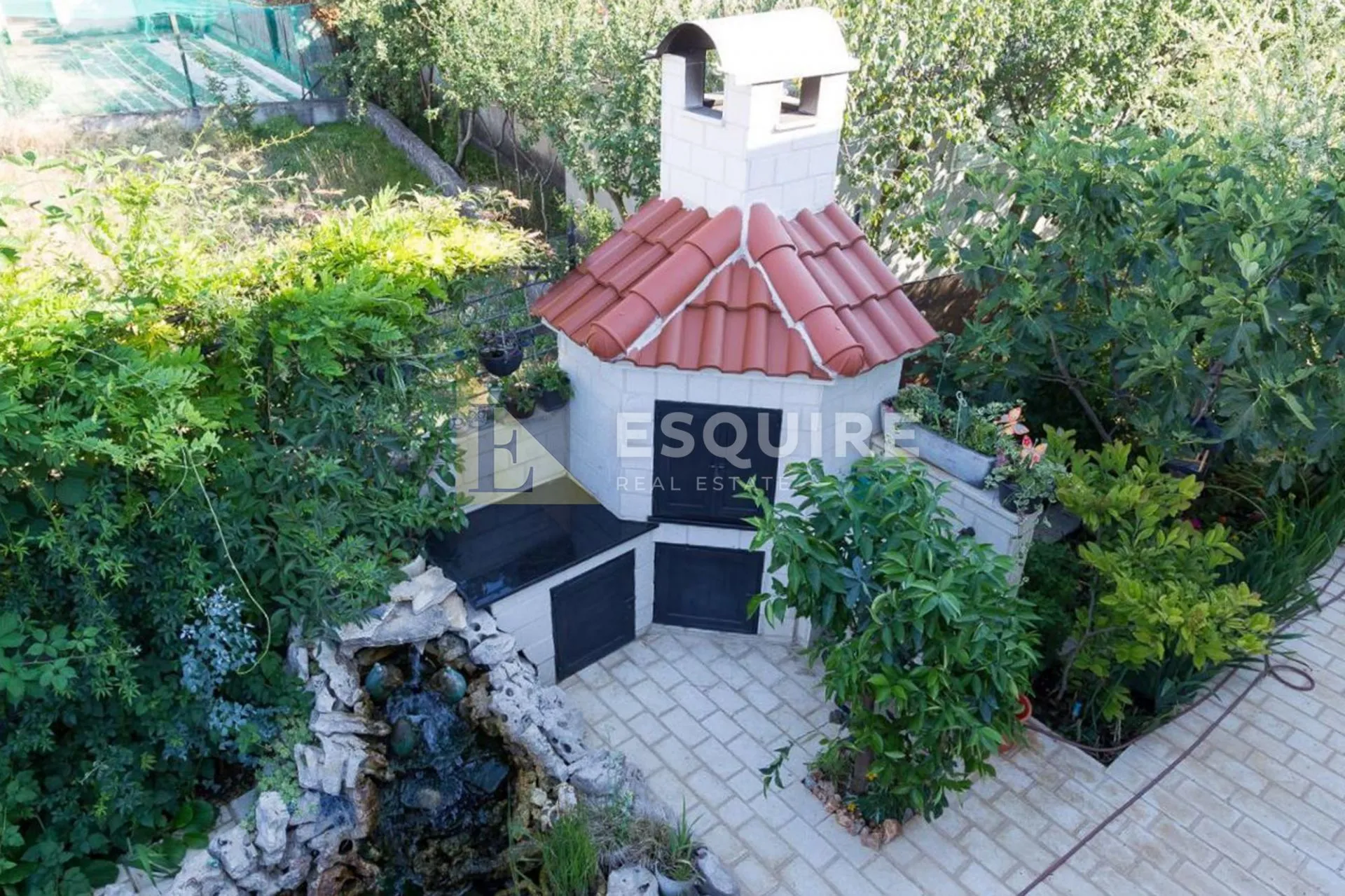 sukošan - kuća sa tri stana ukupne stambene površine - 345m2 - slika 22