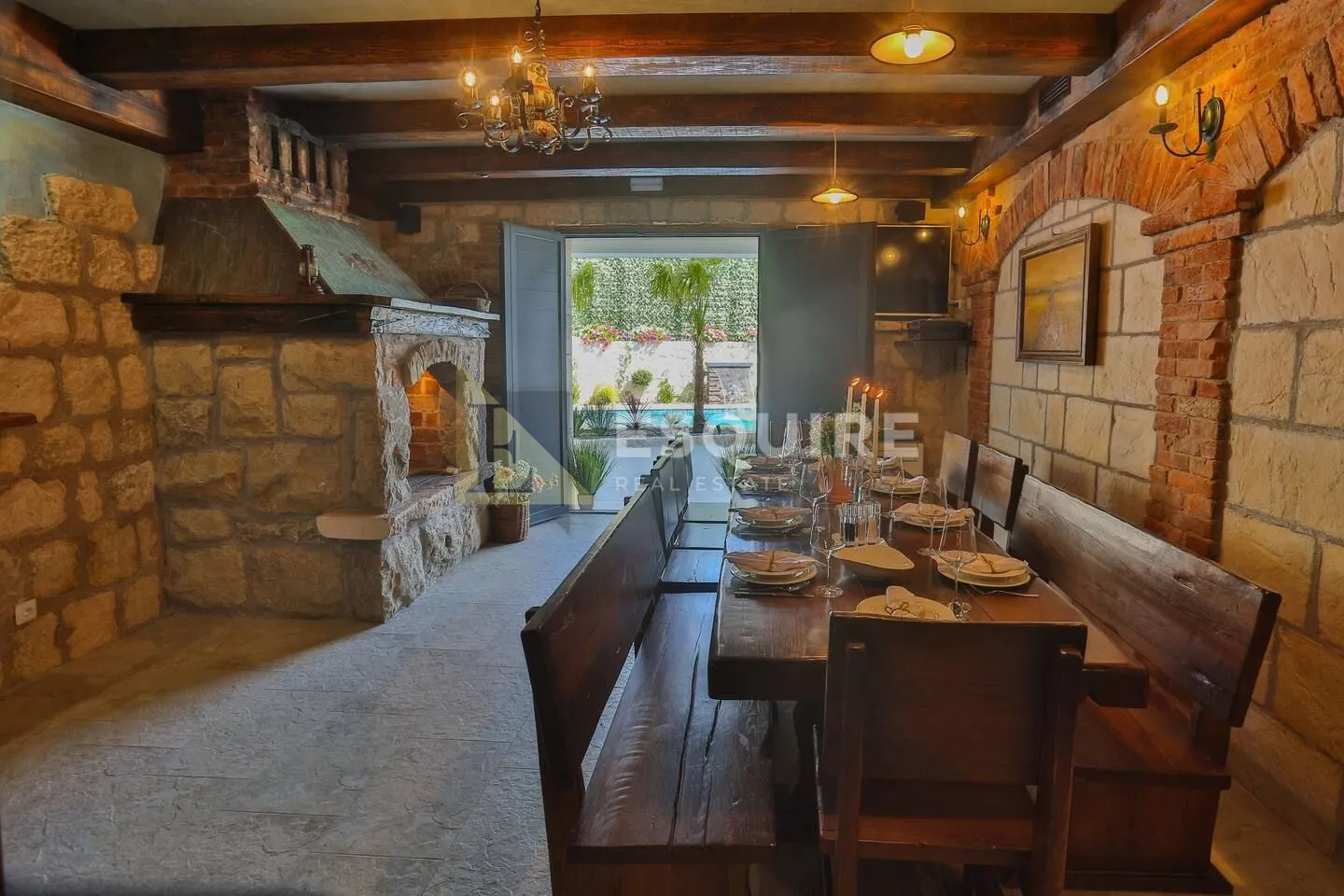 luksuzna vila s bazenom, okolica splita - slika 30
