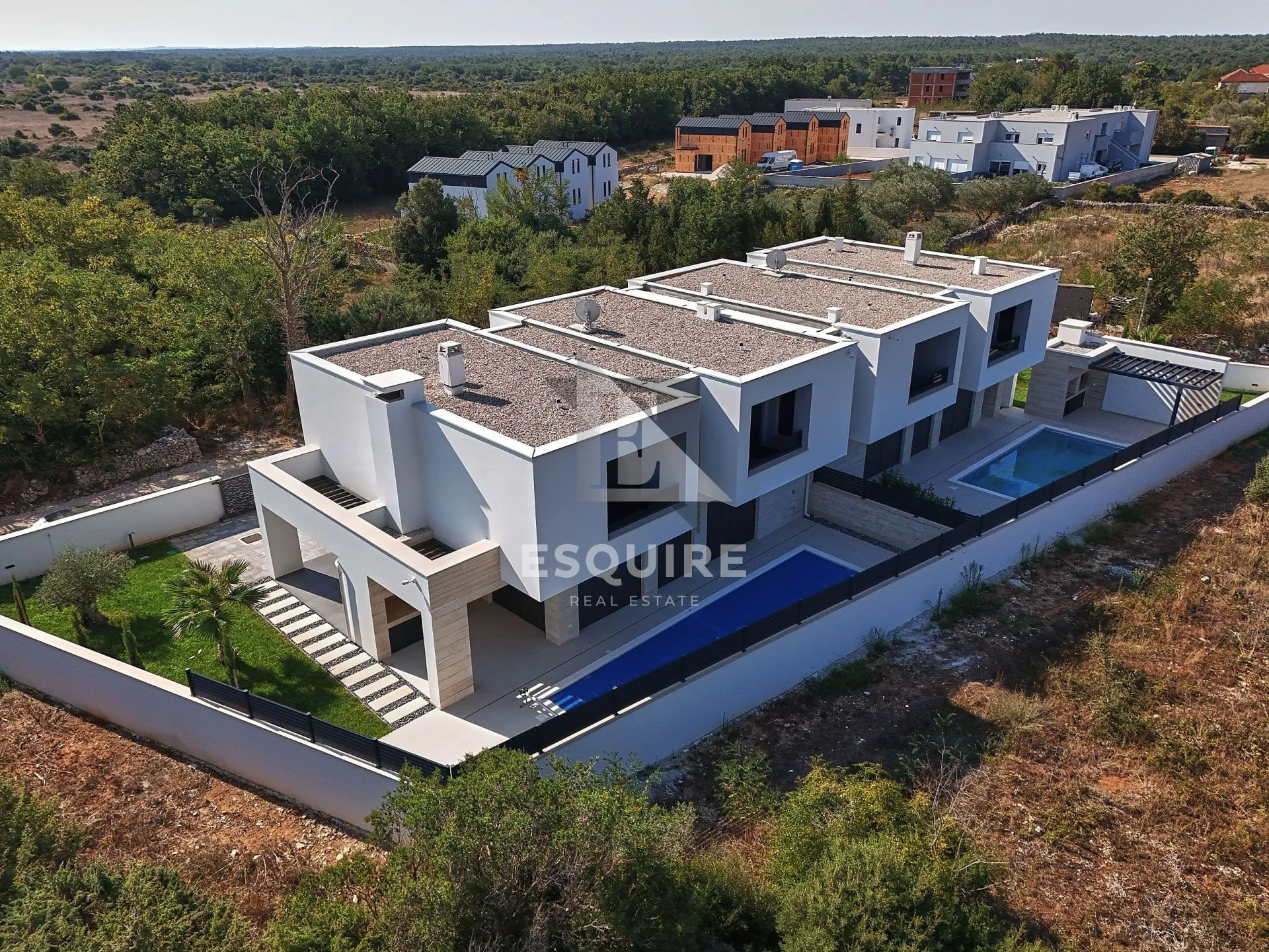 nin - zaton - moderna duplex vila s bazenom!! - slika 29