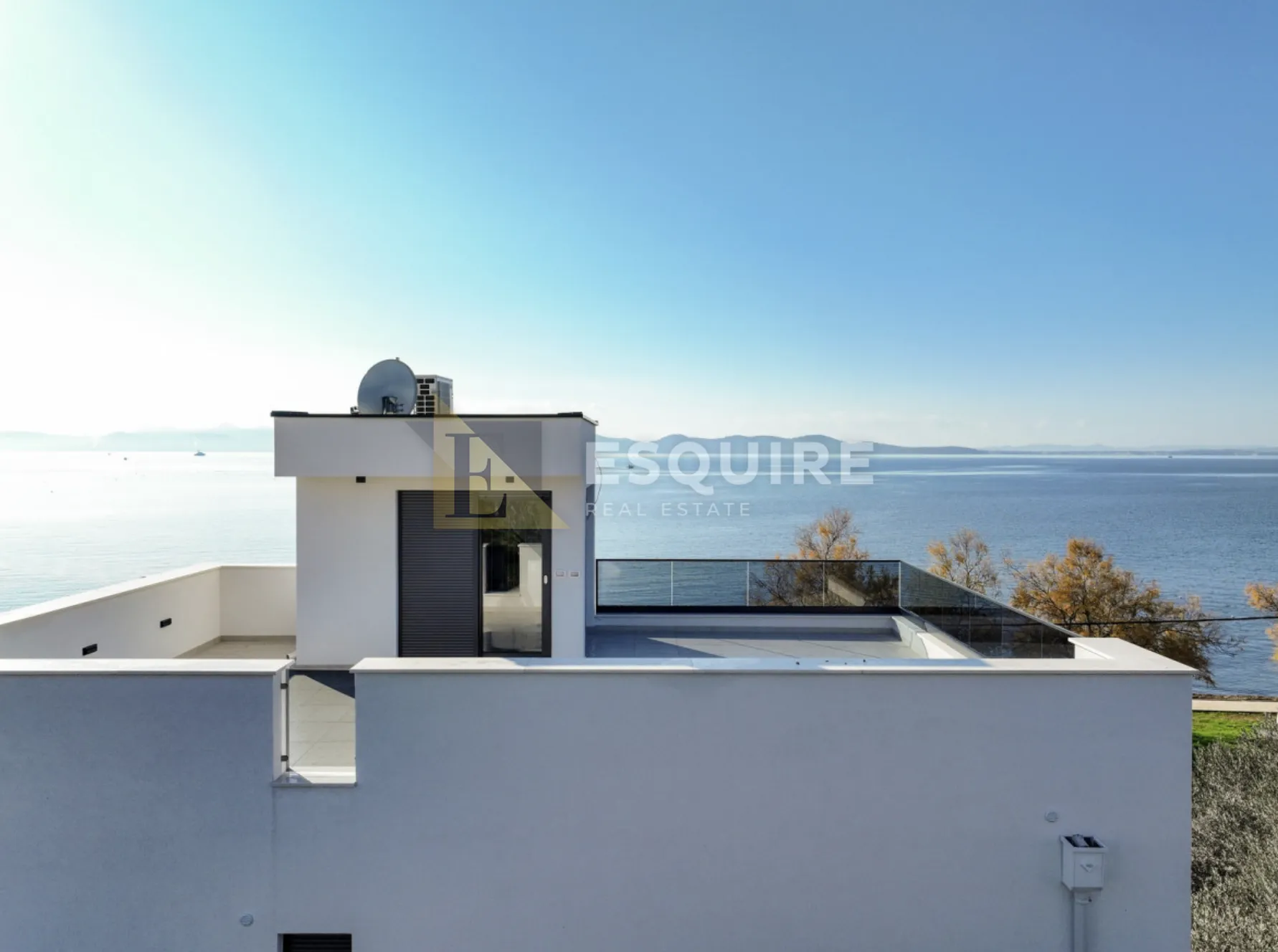 zadar - diklo - četverosobna vila 1. red do mora - 150m2 - slika 39