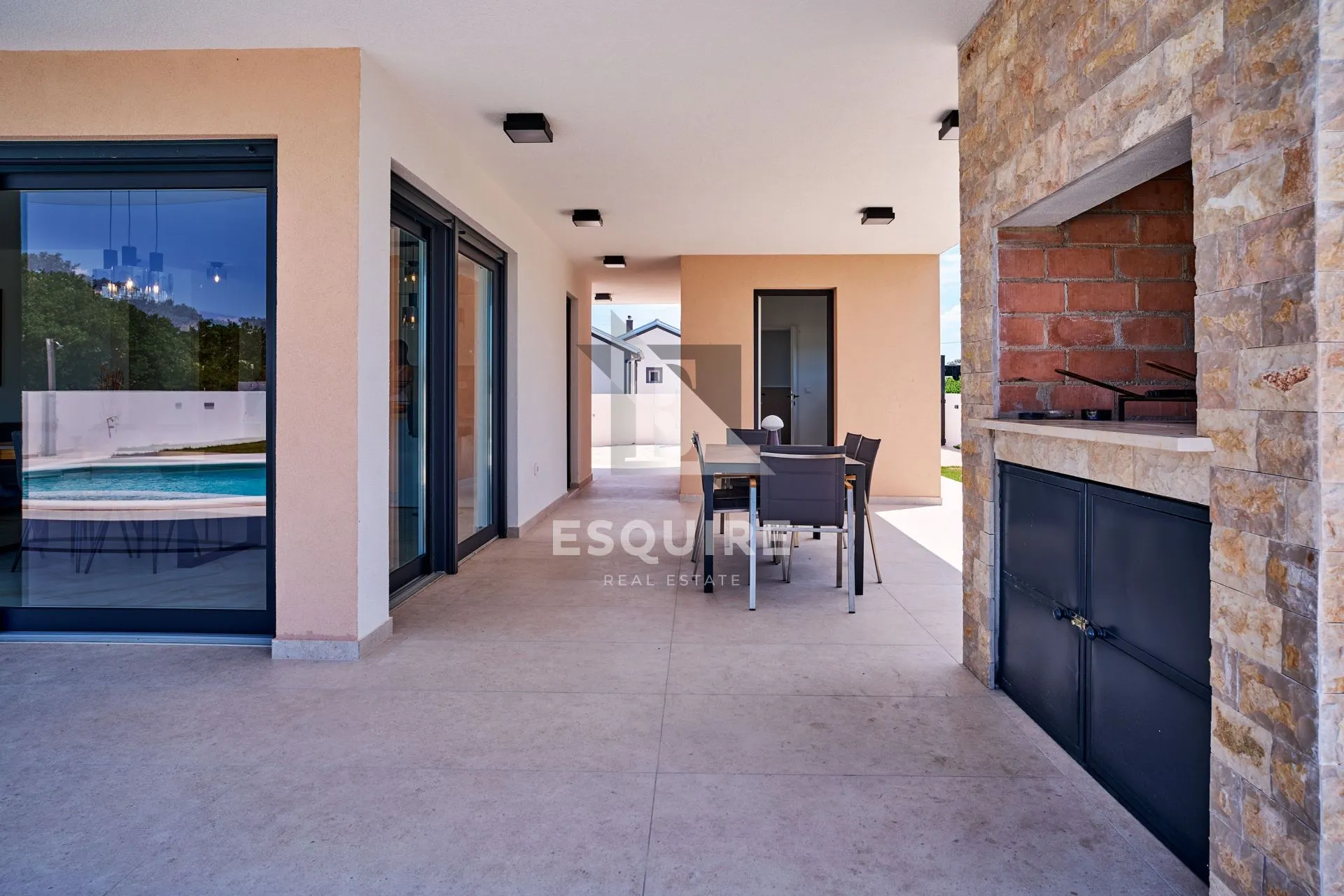 nin - žerava - moderna trosobna vila s bazenom - 188m2 - slika 16