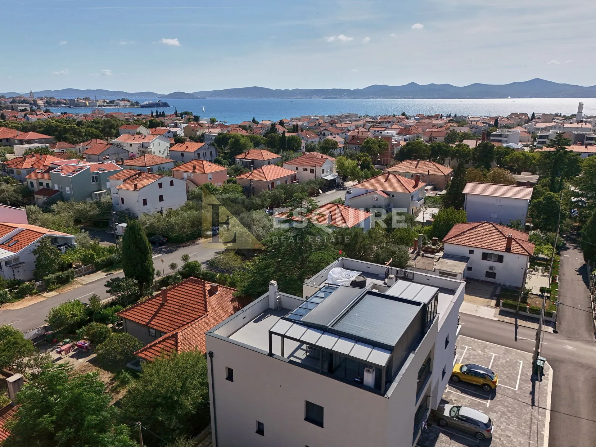 ZADAR - BORIK - Dvosoban penthouse na top lokaciji - 95m2