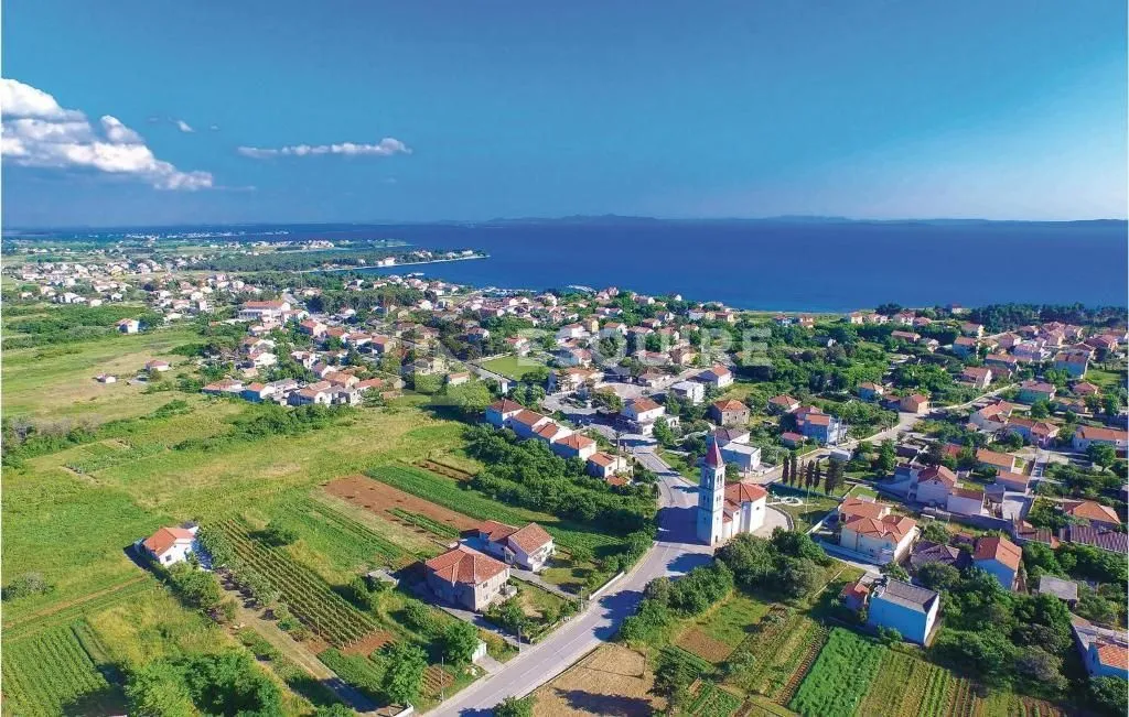 PRIVLAKA - MLETAK - Zemljište s dozvolom za kuću - 475m2