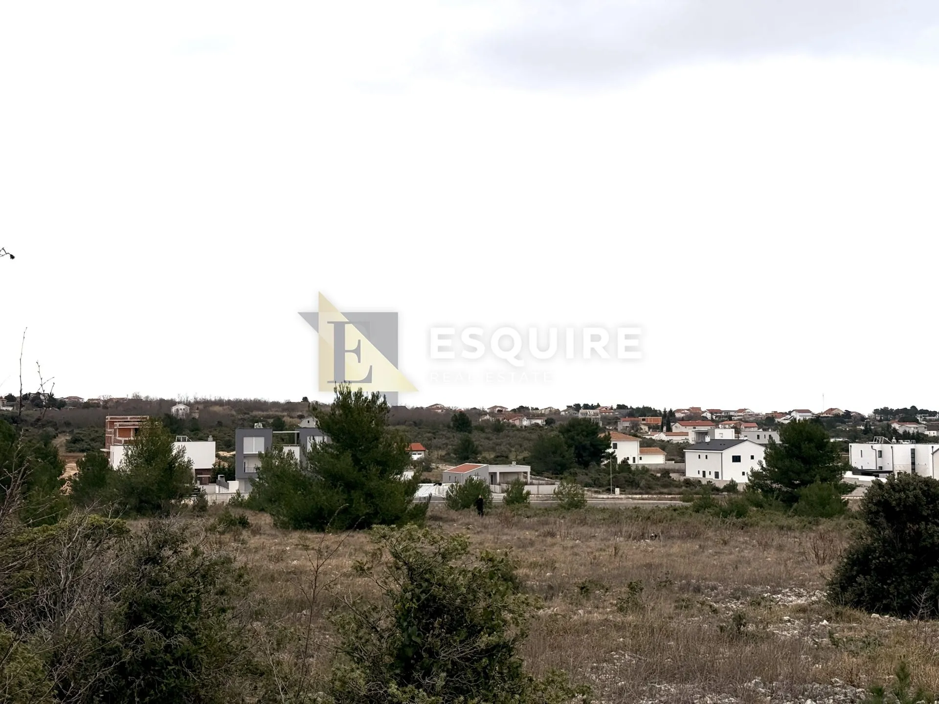 vrsi - građevinsko zemljište od 607 m2!! - slika 2