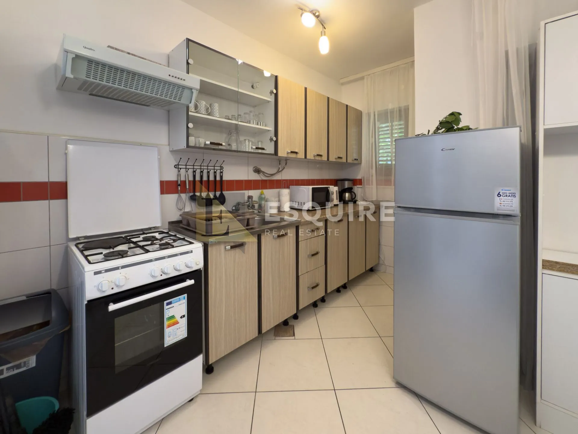 vrsi - samostojeća katnica sa dvije stambene jedinice - 250m2 - slika 18