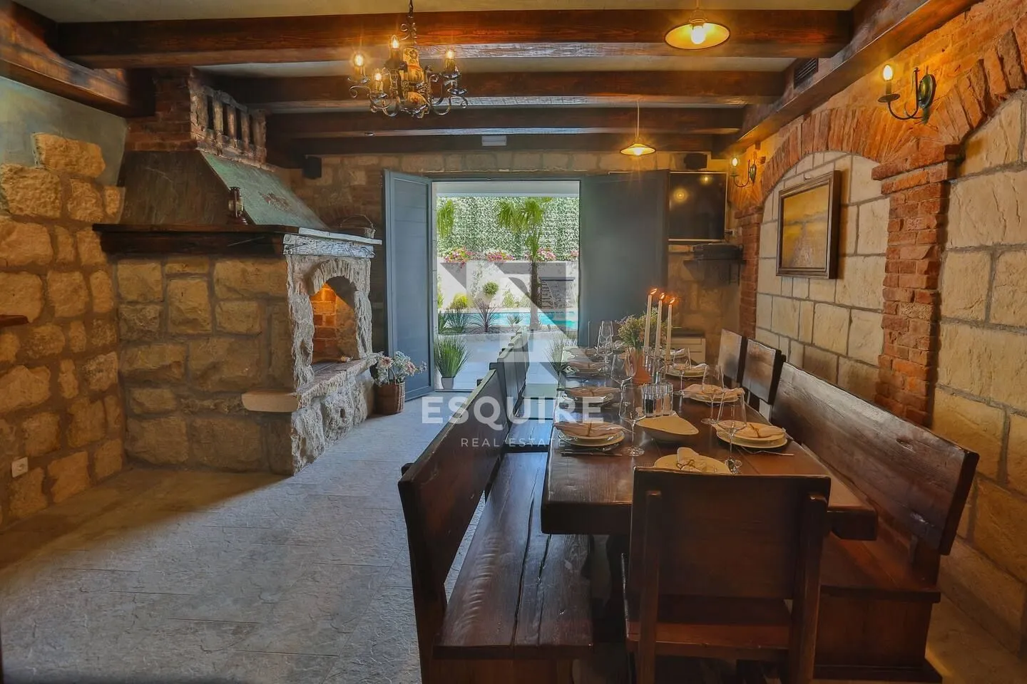 luksuzna vila s bazenom, okolica splita - slika 30