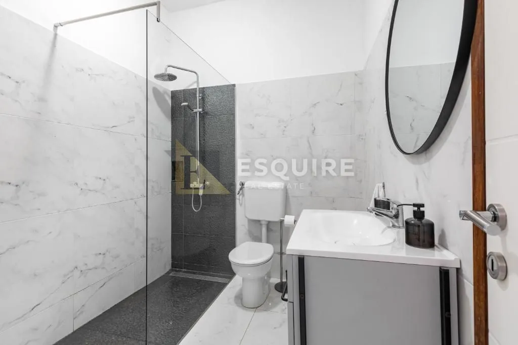brač - sutivan - kuća sa dvije stambene jedinice i bazenom - 425m2 - slika 31