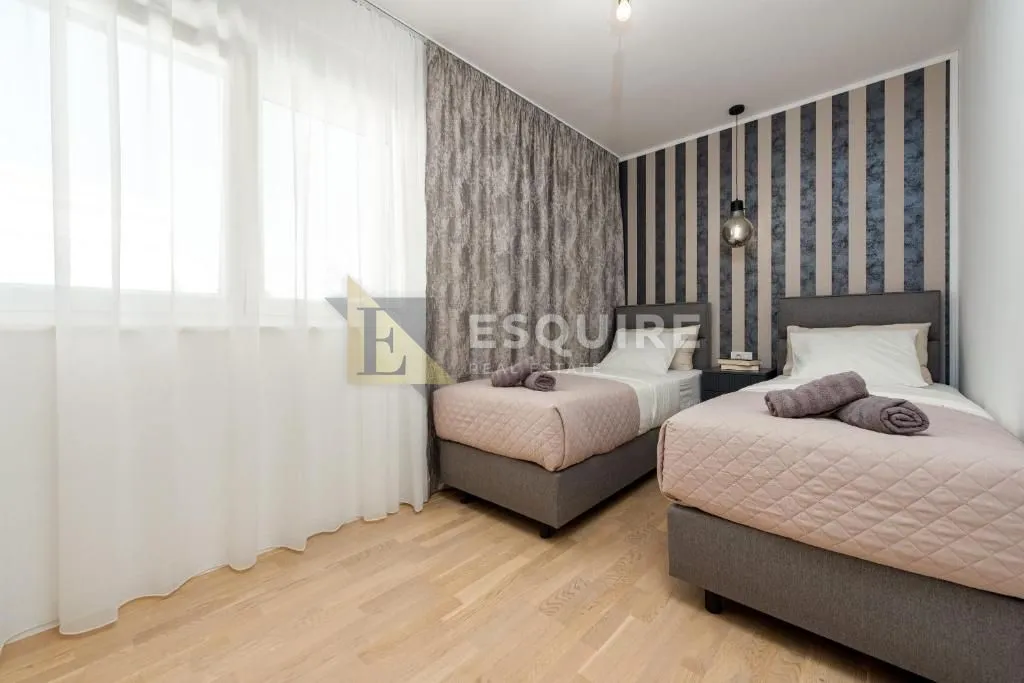 privlaka - duplex vila s bazenom 3. red od mora - 190m2 - slika 15