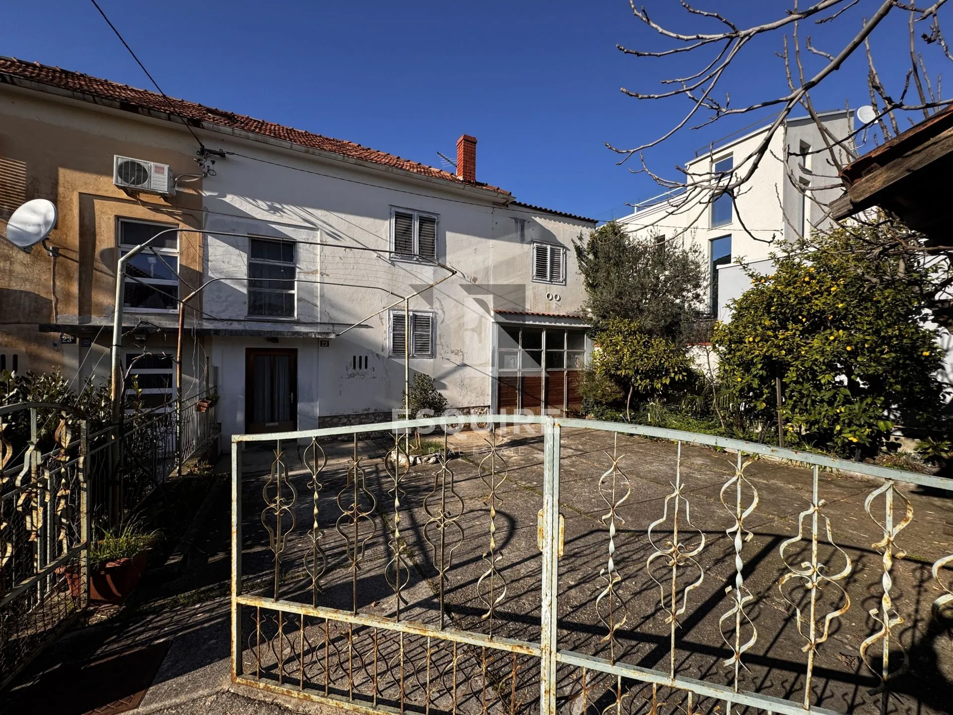 zadar-borik, duplex kuća na odličnoj lokaciji sa dva stana!! - slika 2