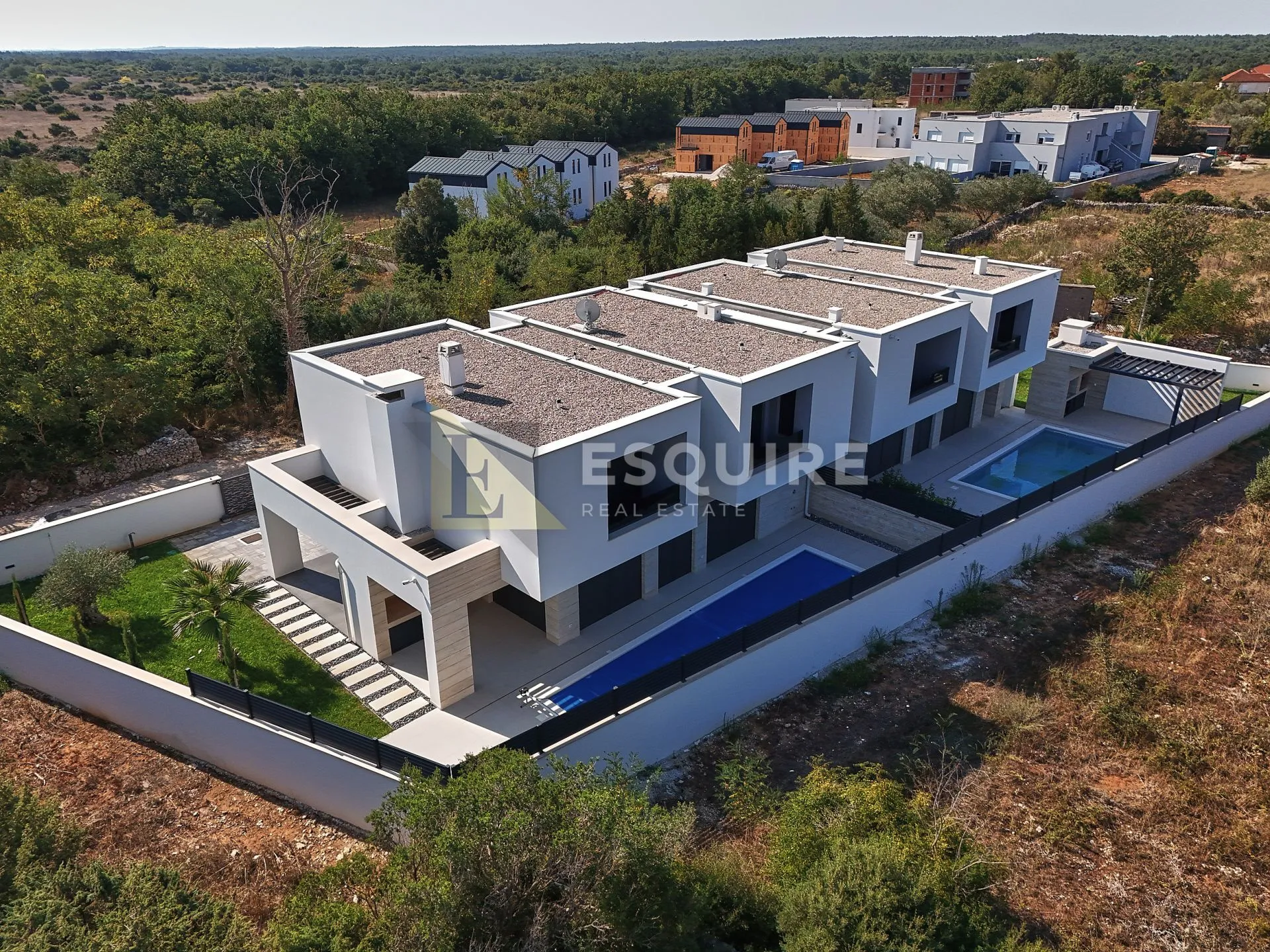nin - zaton - moderna duplex vila s bazenom!! - slika 29