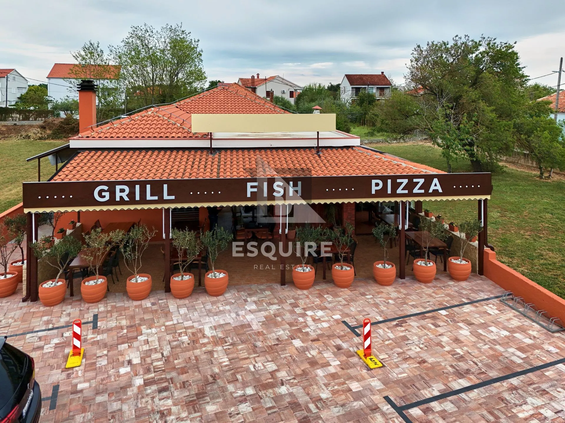 zaton - poslovni prostor / restoran na top lokaciji! - slika 4