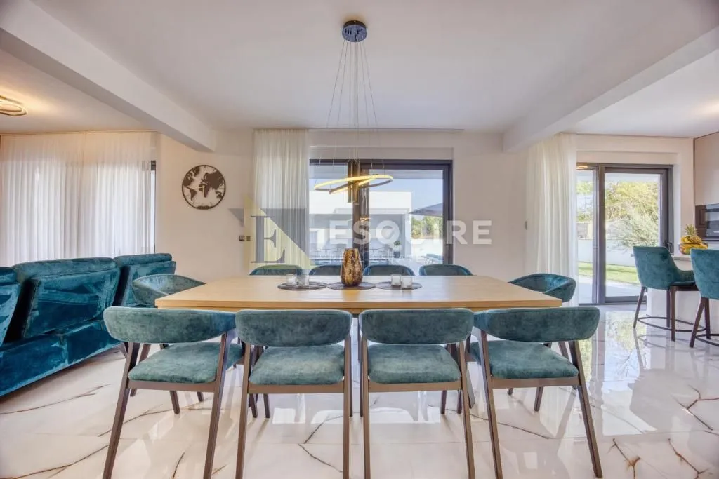 zaton - luksuzna četverosobna vila, 2 bazena - 234m2 - slika 10