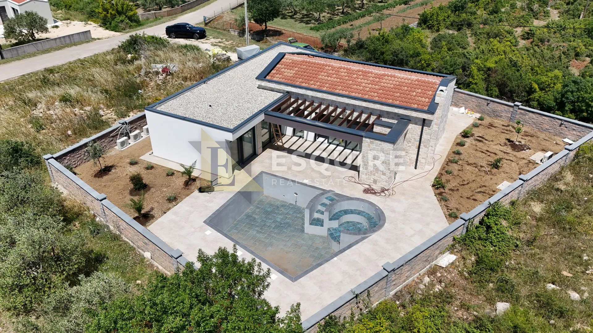 ZADAR - DEBELJAK Trosobna vila s bazenom - 145m2 - Debeljak, Sukošan