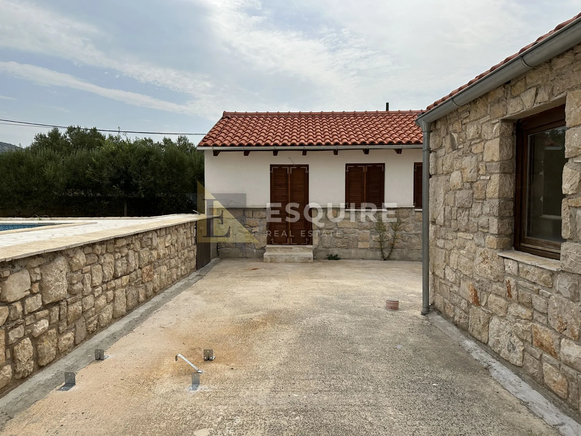 donja jagodnja - apartmanska kuća s bazenom - 540m2 - slika 35