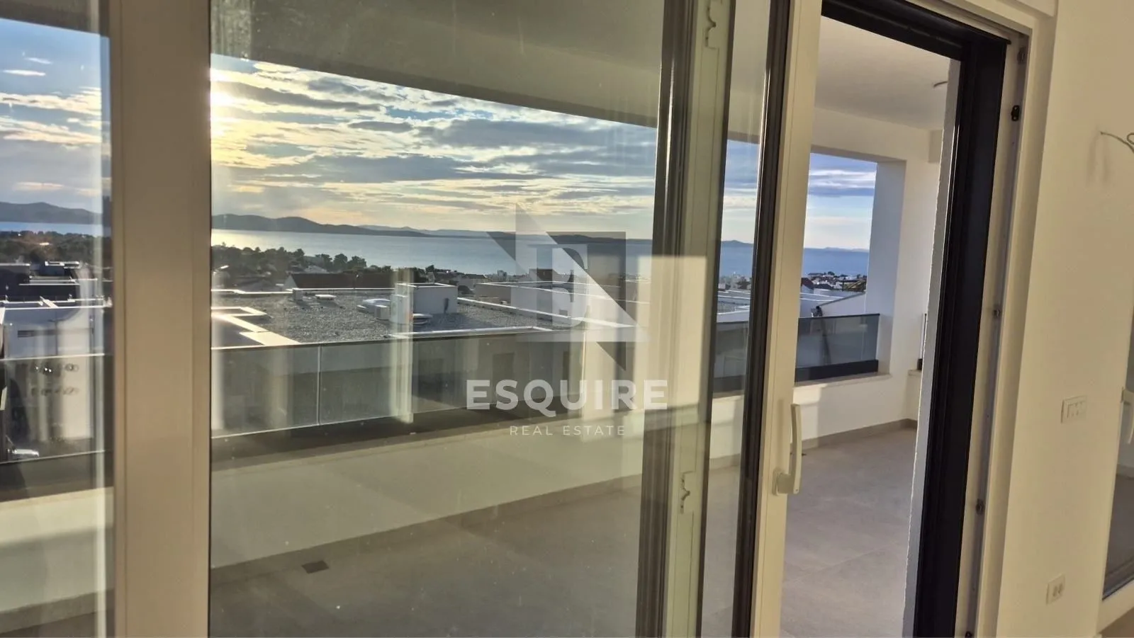 diklovac - luksuzan trosoban penthouse, garaža - 155m2 - slika 6